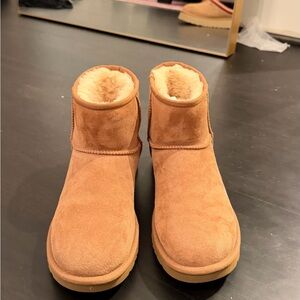 UGG Classic Mini II Boot